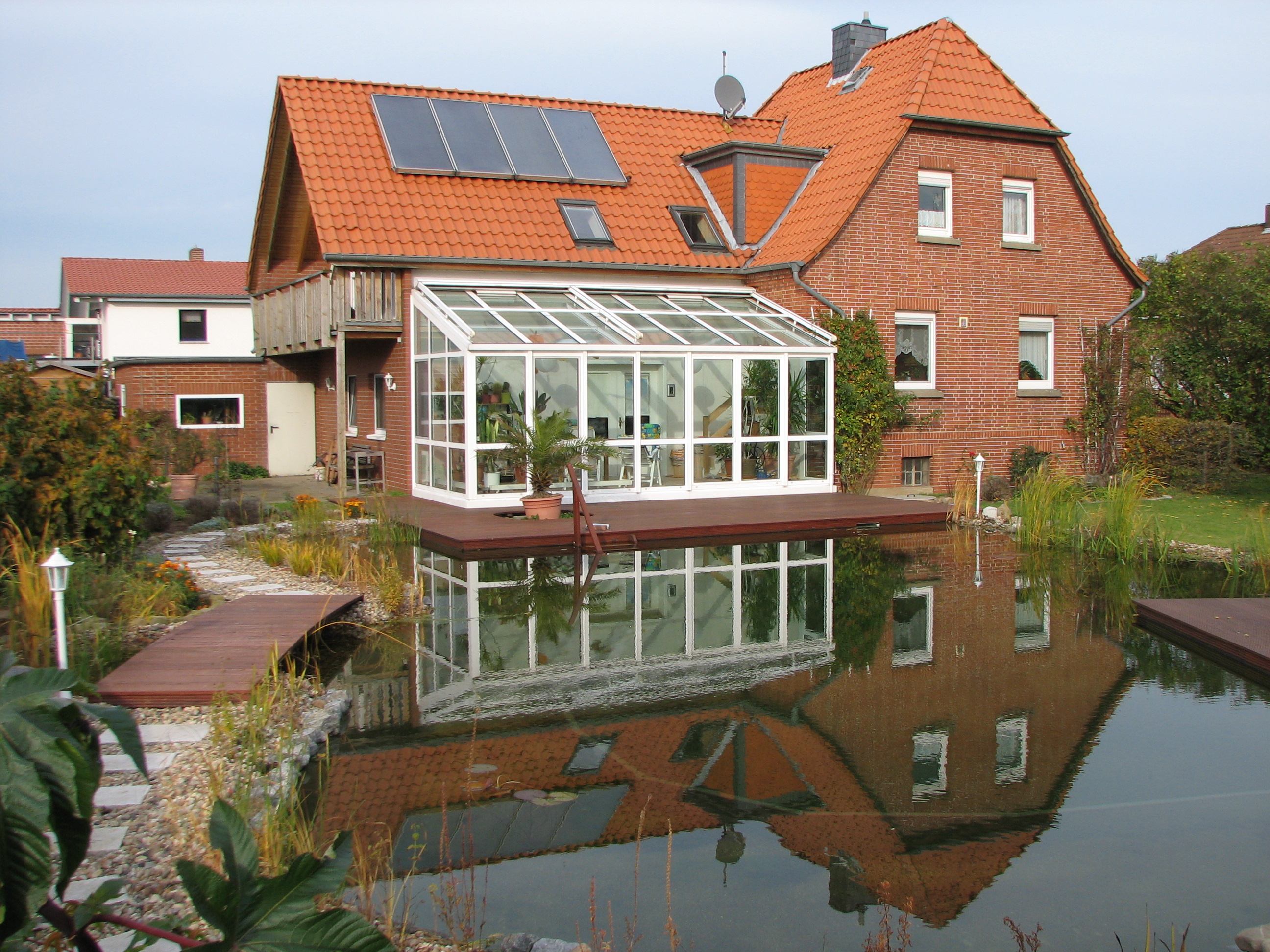 Fotos vom Schwimmteich der Familie Schweda in Hoheneggelsen